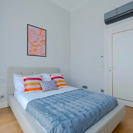Apartment Spacious Duplex With 3 Bedrooms And 2 Bathrooms