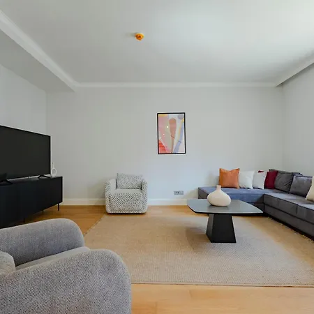 Spacious Duplex With 3 Bedrooms And 2 Bathrooms Appartement