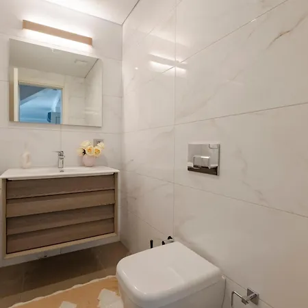 Spacious Duplex With 3 Bedrooms And 2 Bathrooms * Κωνσταντινούπολη