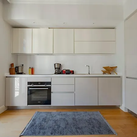 Spacious Duplex With 3 Bedrooms And 2 Bathrooms شقة